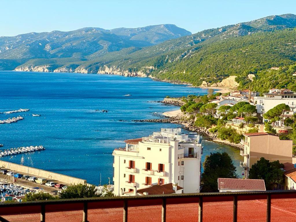 Cala Gonone Houseアパートメント エクステリア 写真